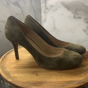 Vice Camuno Ladies olive green round toe heels